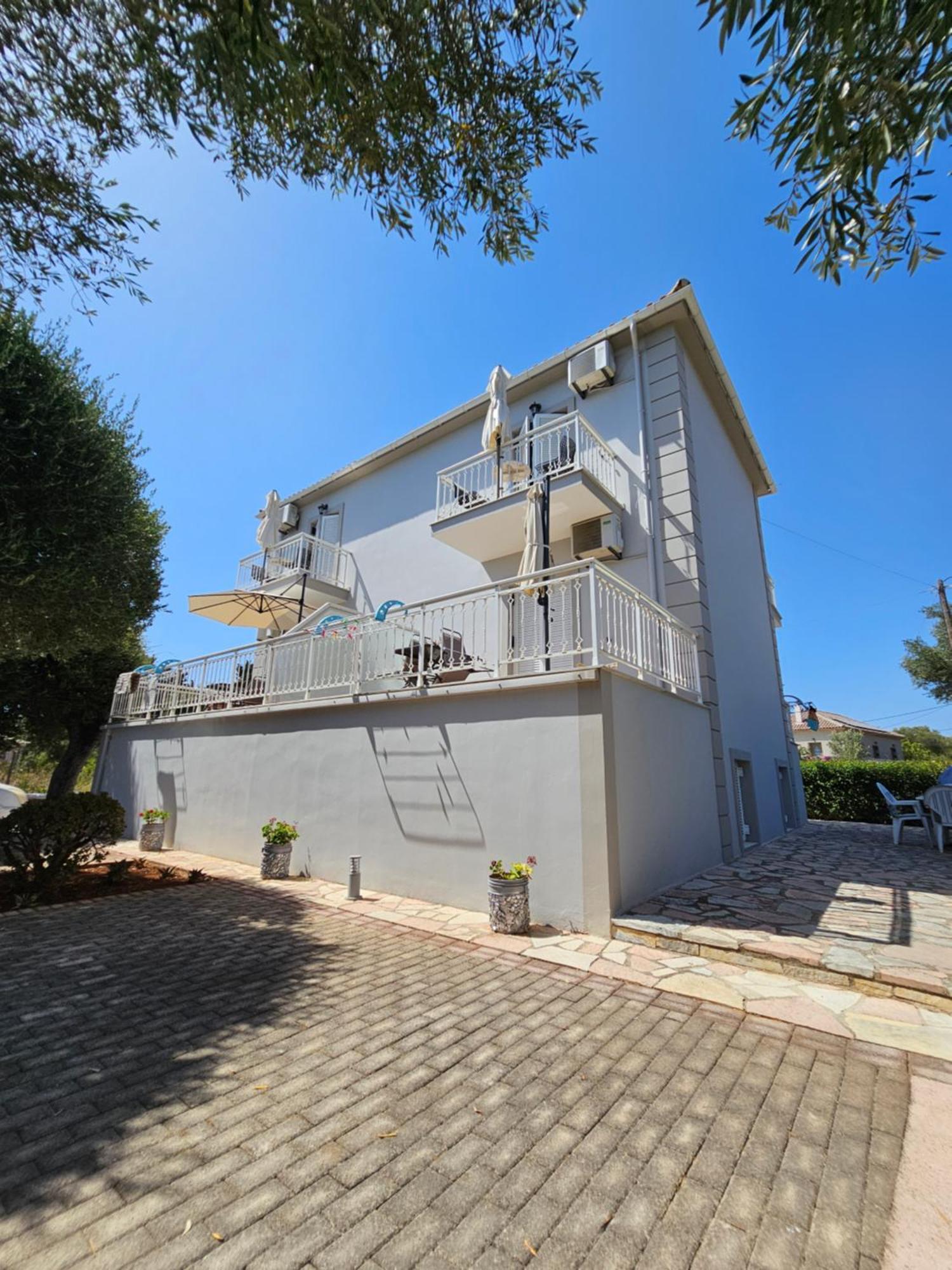 Antipata  Natura Studios מראה חיצוני תמונה